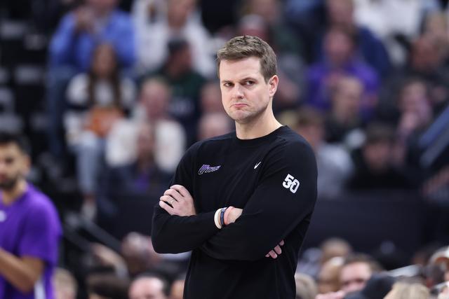 俱乐部杯-赵岩昊15分广厦胜四川 王云章14分