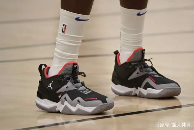 杨鸣：加快莫兰德签证办理速度 磨合需要时间